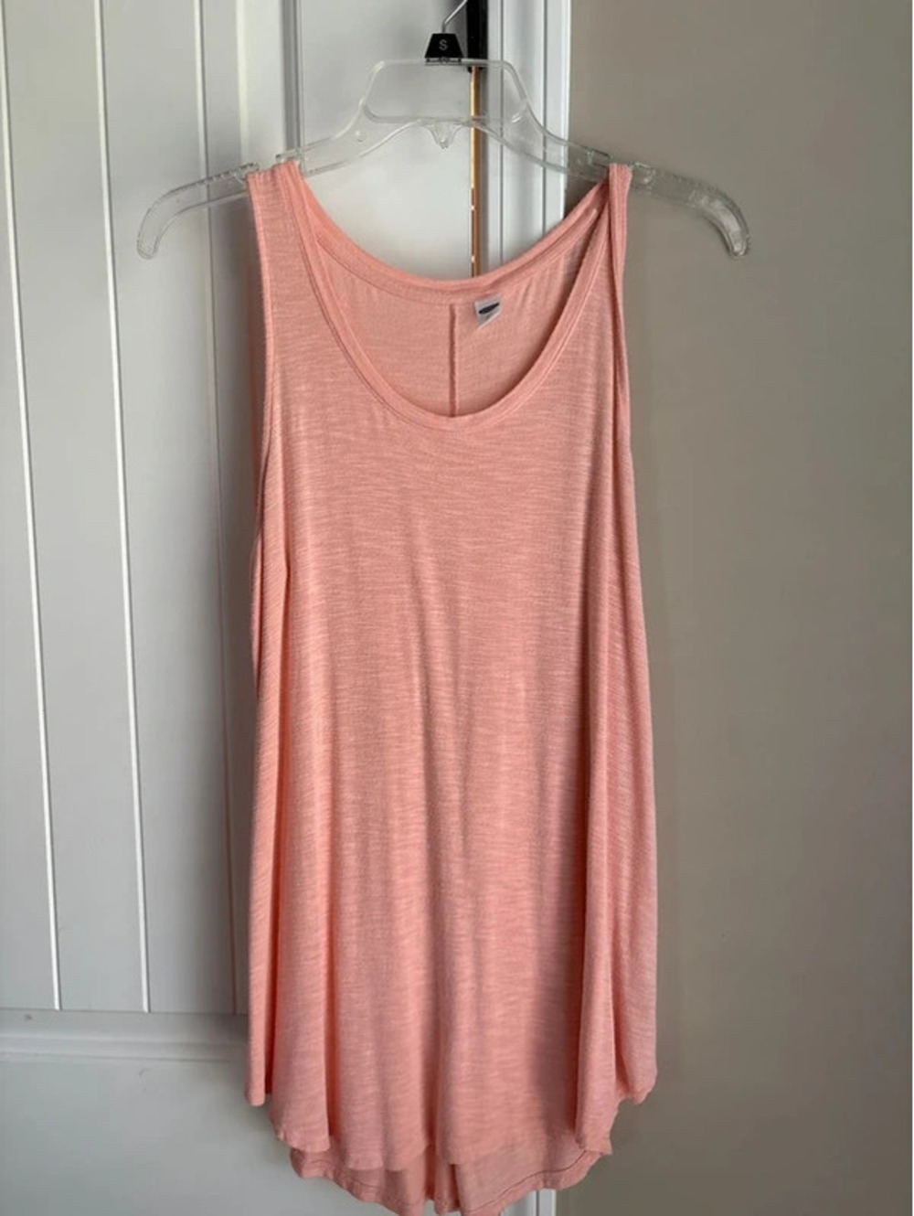 Old Navy Women's Peach Sleeveless Tank Top Size Small EUC